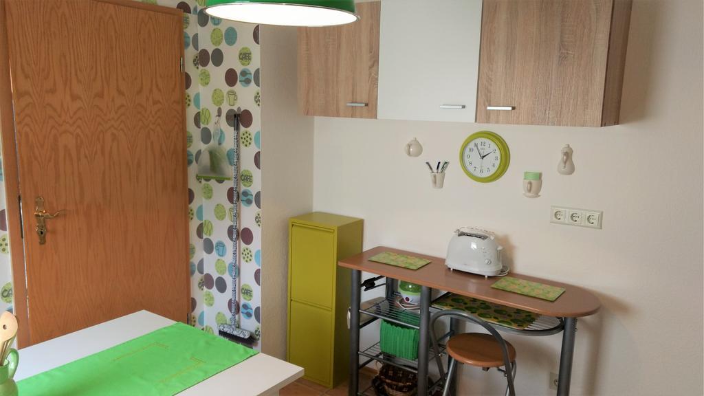 Ferienwohnung Dernbecher Saarbrücken Exteriör bild